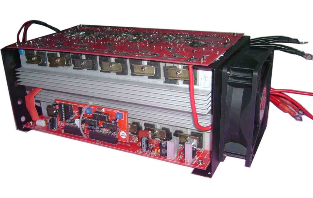 3000W Pure sine wave power inveter 12V to 220V 