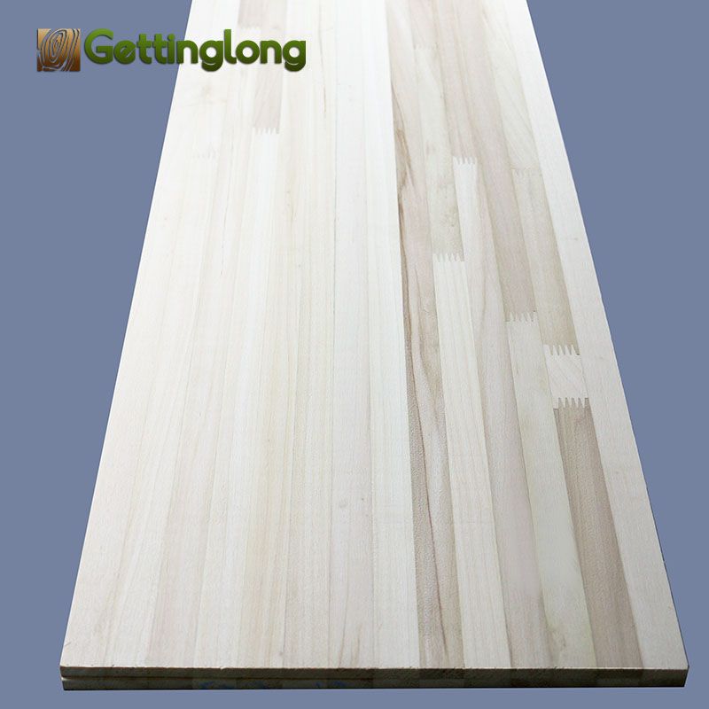 Suppliers sell high quality poplar skis with widely used wood core