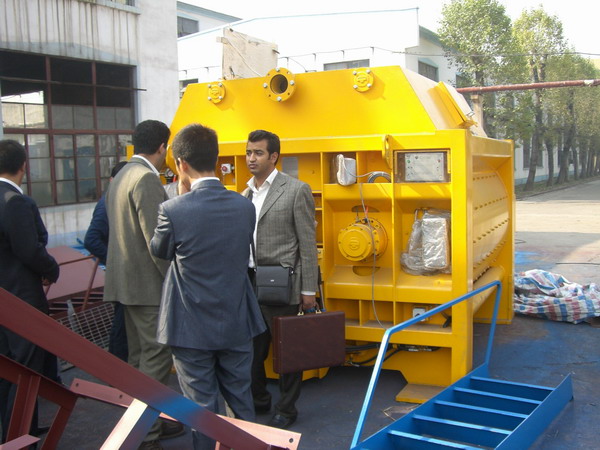 Twin Shaft Concrete Mixer