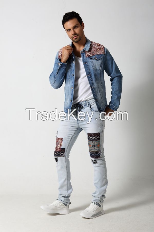 Men's slim distressed denim jeans with jacquard patches