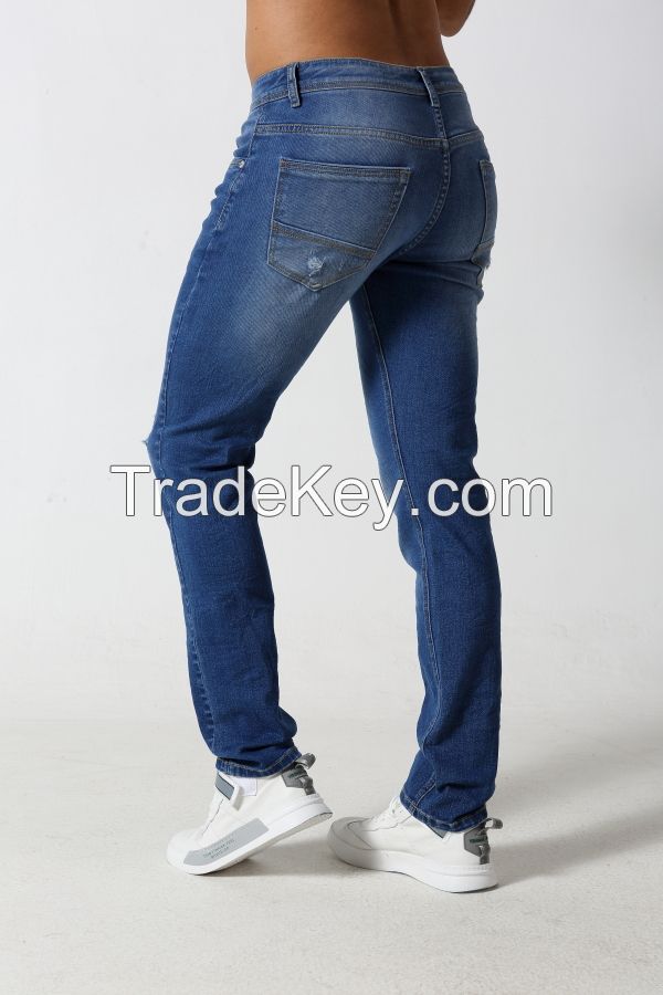 Men's Straight slim denim jeans with rips and distressed