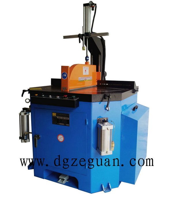 Aluminum alloy truss blanking machine