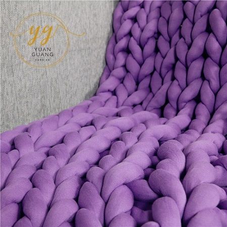 Tube yarn arm knitting blanket 100% cotton thick blankets super chunky handmade blankets with polyester filling