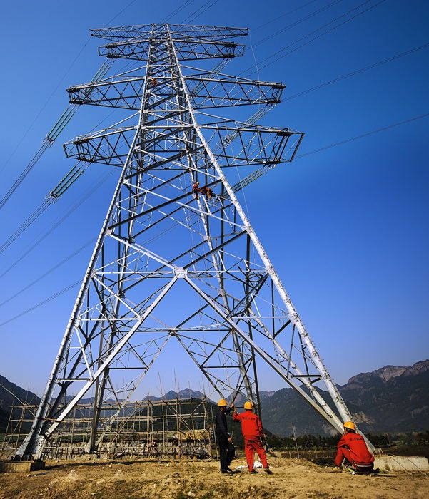 telecommunication steel tower