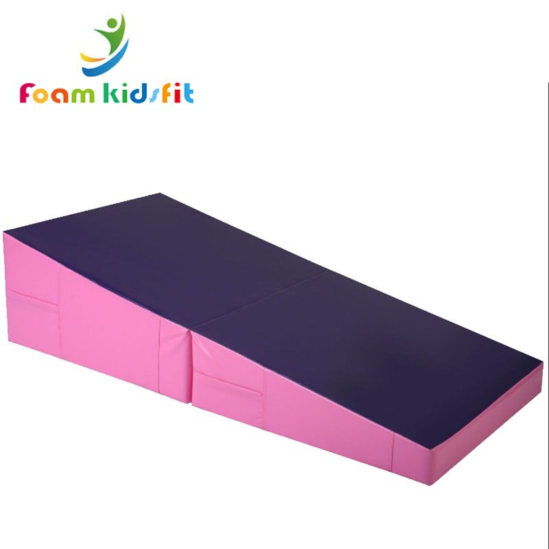 Folding cheese wedge incline mat gymnastic mat