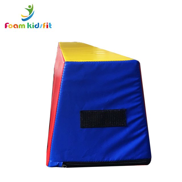 Kids gymnastic folding balance beam mat