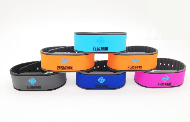 125KHz/13.56MHz customized rfid wristband for club access control