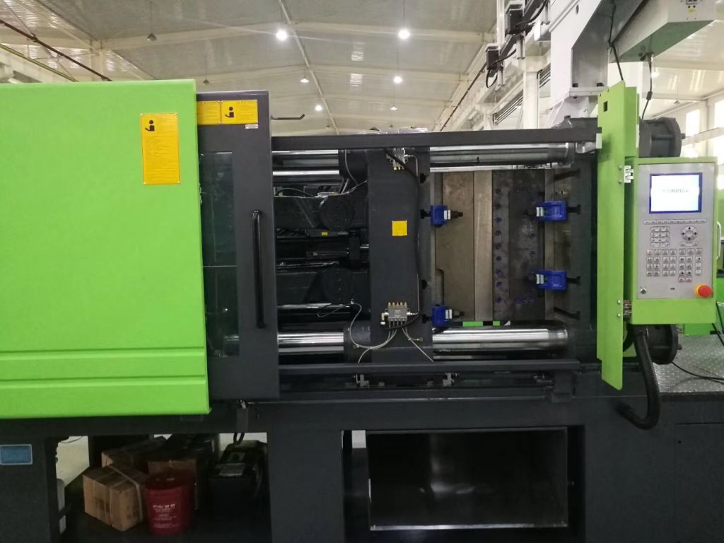 China Sunbun SK180 Mini small plastic injection molding machine with servo motor