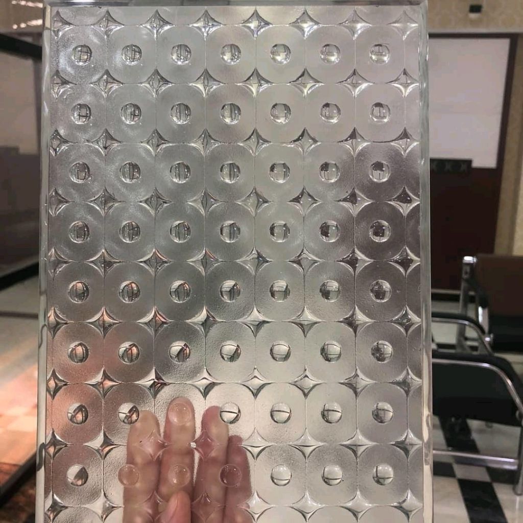 3mm4mm5mm6mm7mm8mmpattern glass/color pattern glass/clear pattern glass for construction glass and decorative glass  materials