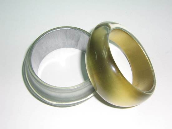 Polyresin bangle