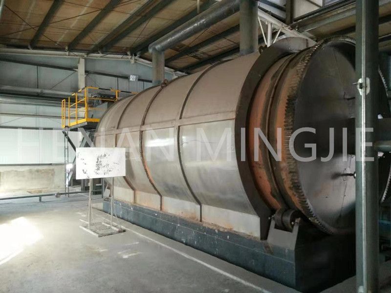 waste plastics pyrolysis plant