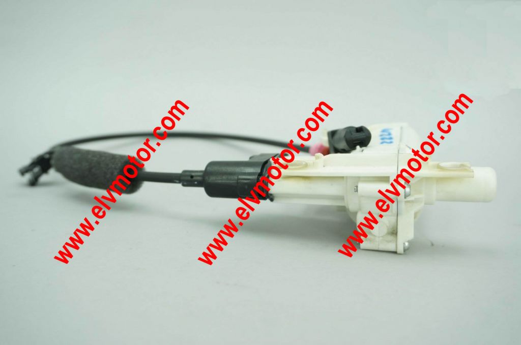 A352 - W222 MERCEDES 14-20 S400 S450 S500 S560 S600 S63 S65 CLASS FRONT RIGHT DOOR LOCK LATCH ACTUATOR MOTOR Door suction motor