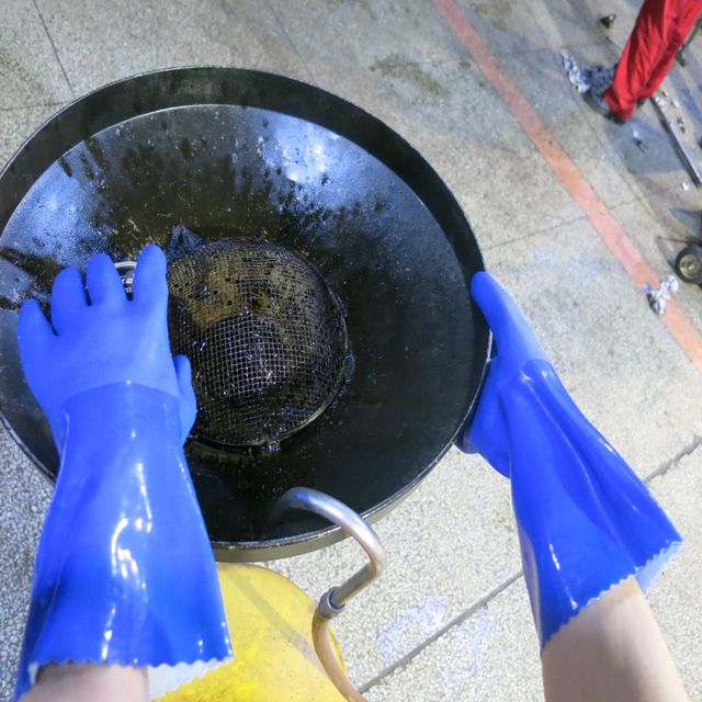 100% cotton liner Black PVC rough chip on the palm chemical resistant glove