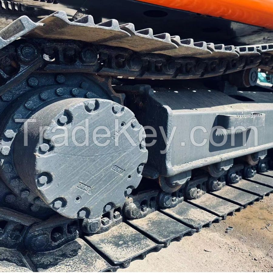 ZX200 crawler excavator 20ton tracked Japan made tracked shovel 20 ton earth-moving shovel in Shanghai China