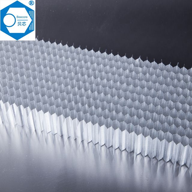 Regular aluminum honeycomb core for building materials