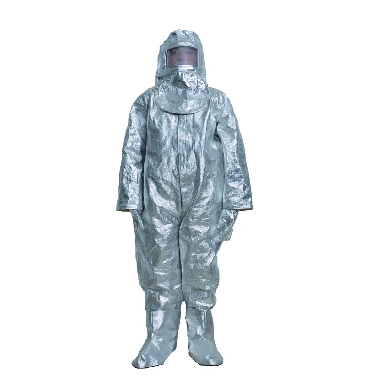 Fold-Resistant Fire Insulation Suit