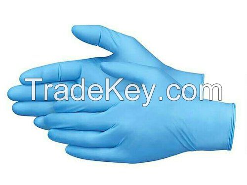 Disposable nitrile gloves apply to hair dye