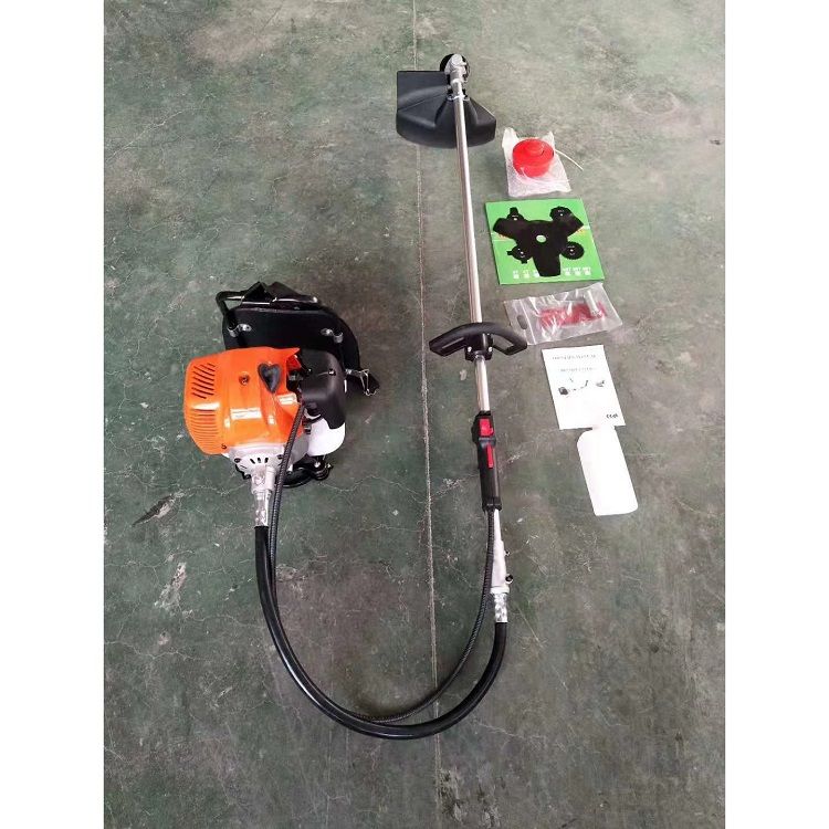 GASOLINE BRUSH CUTTER