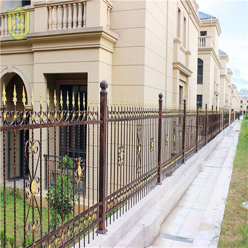 Wholesale China Factory Cheap Decorative Wrought Iron Metal Fence Panels 