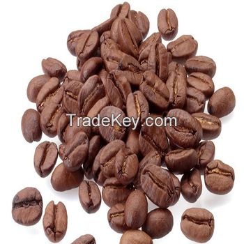 Roasted arabica green coffee beans 