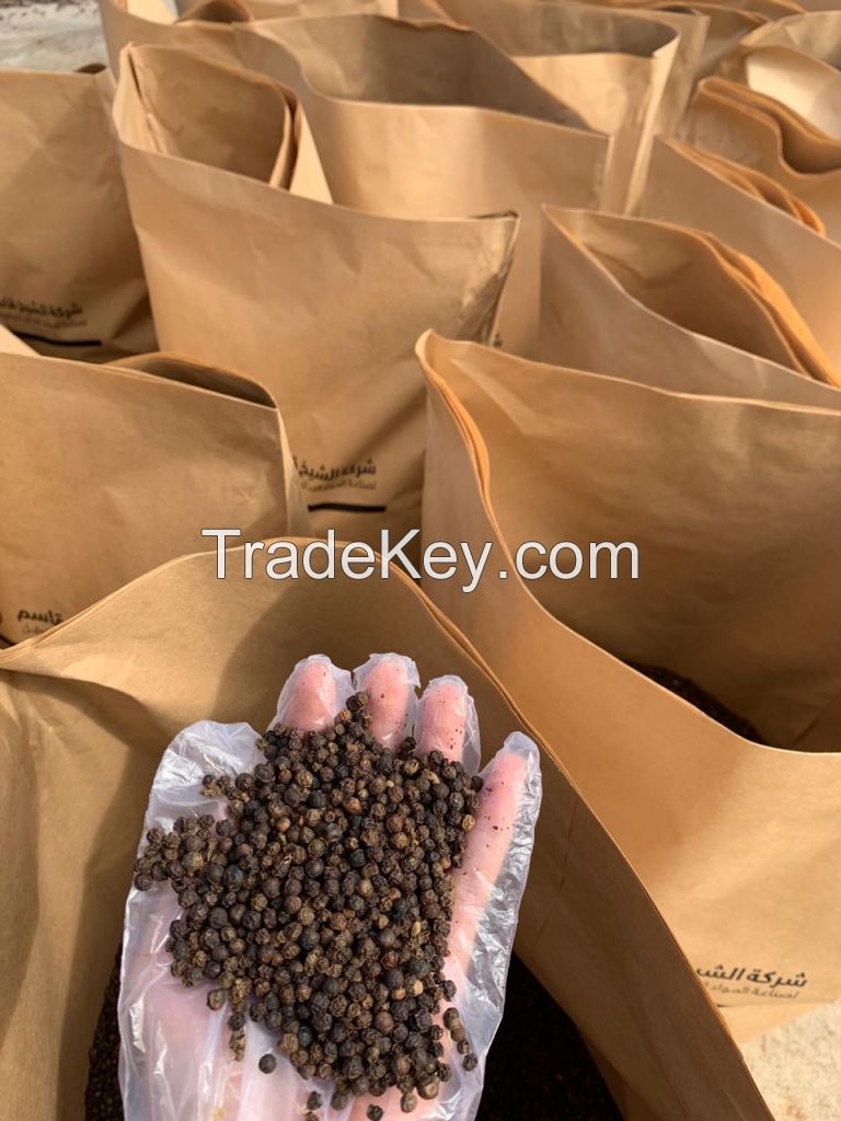 DRY AND WHOLE PEPPER ORIGIN FROM VIETNAM - BLACK PEPPER ALL GRADE 