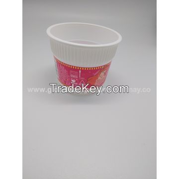 Disposable plastic noodle cups with folding fork