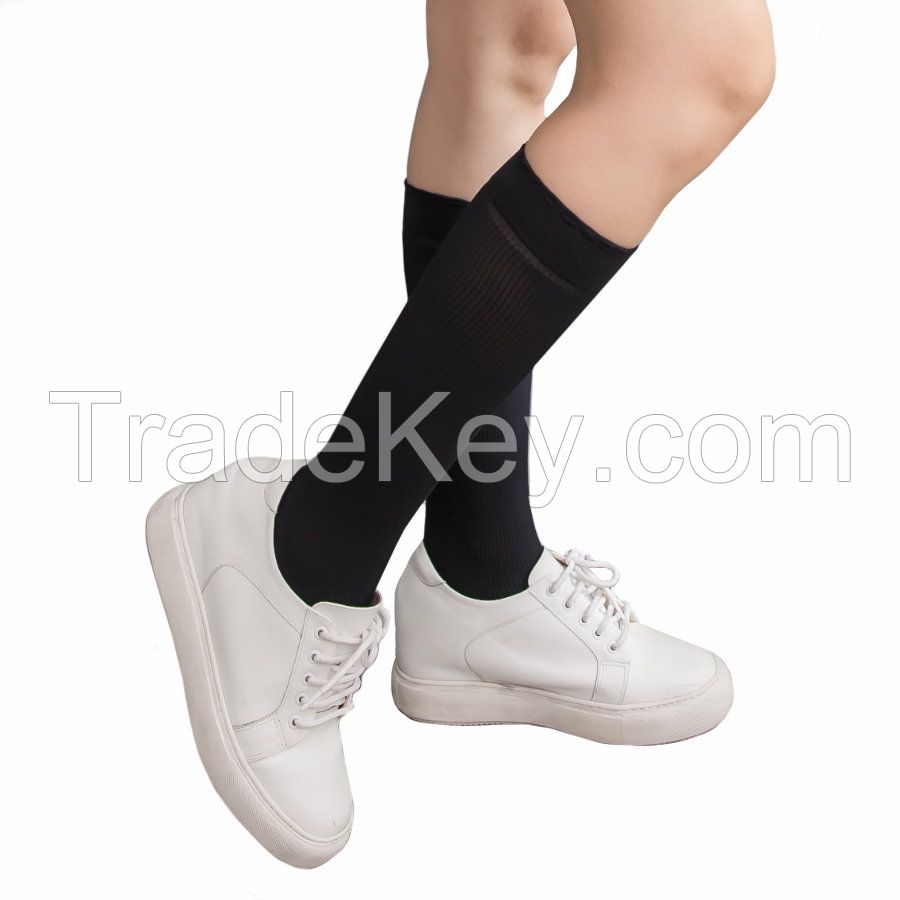 [DeParee] 80D Microfiber Knee High Stocking with Striped Pattern