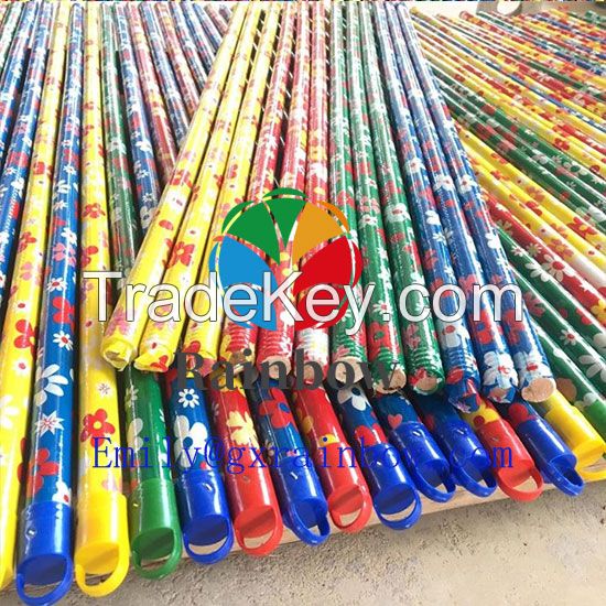 Manufacture Factory PVC coated Wooden Stick With Italian Thread Plastic Broom Handle 