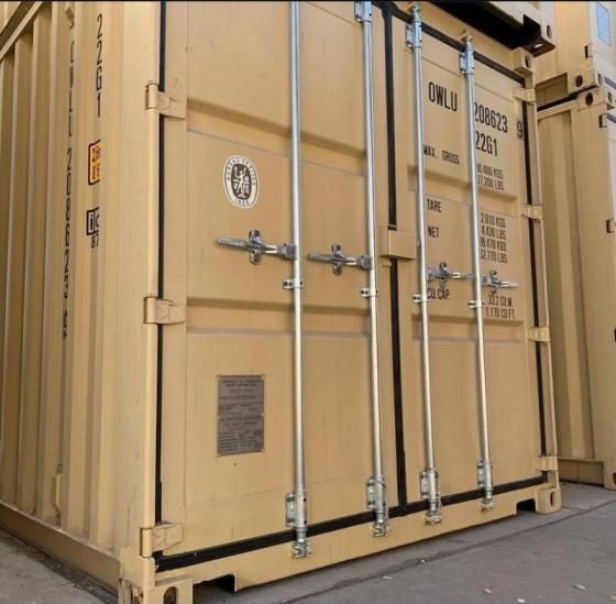 USED AND NEW SHIPPING CONTAINERS