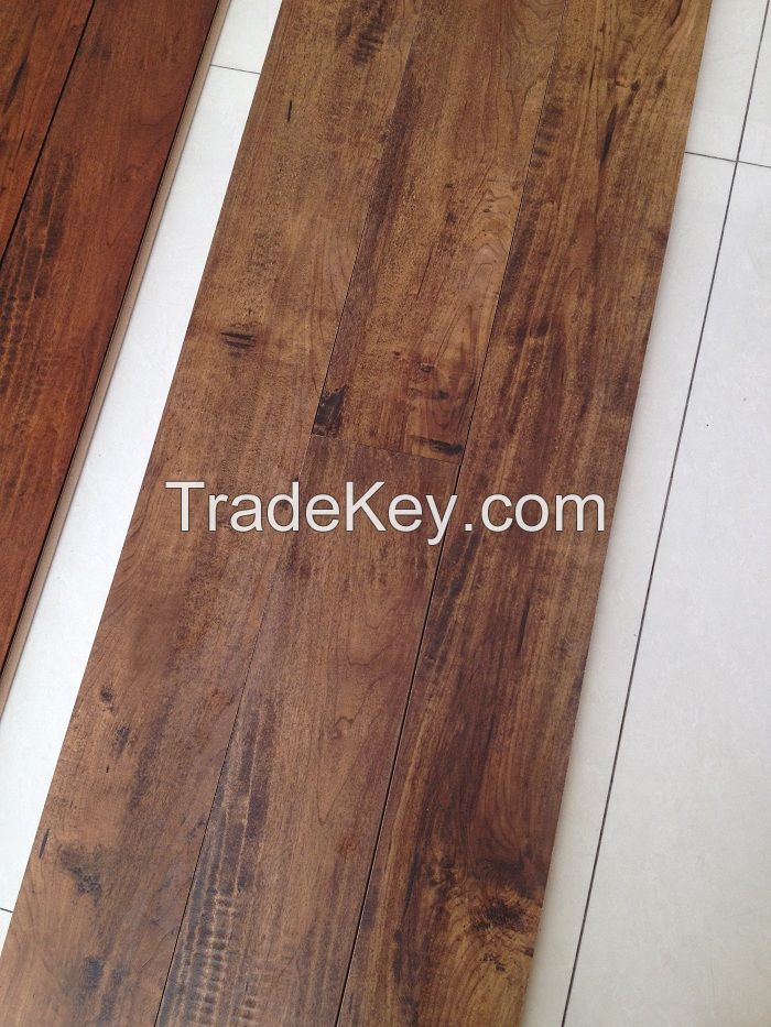 Real Wood Grain Laminate Flooring