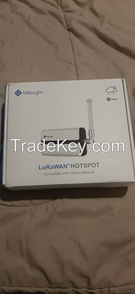 **OFFER** BRAND New New Milesight Helium HNT Miner UG65 - for U.S. 915 Lorawan Hotspot in hand