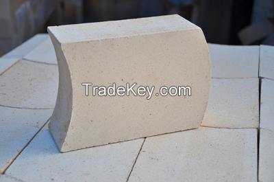 Refractory brick