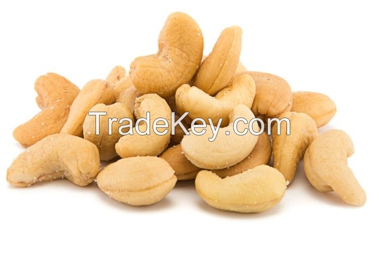 Raw cashew nuts