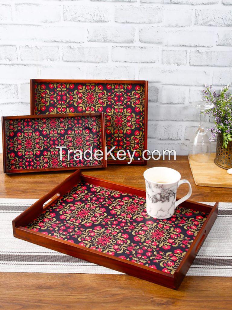 Set of 3 Navy &amp;amp; Coral Red Flower Digital Print Teak Wood Serving Trays