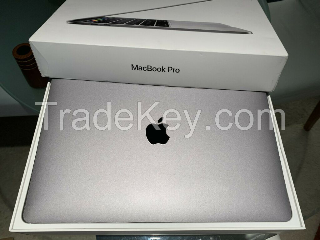 Apple MacBook Laptops