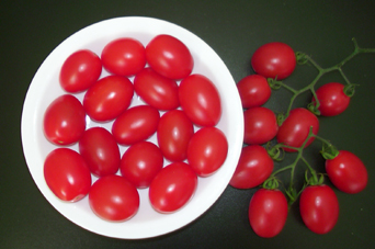 Sell Grape Tomato Seeds 1