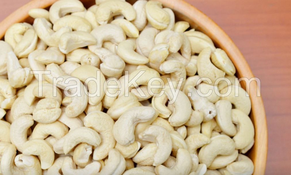 Organic Cashew Raw Nuts