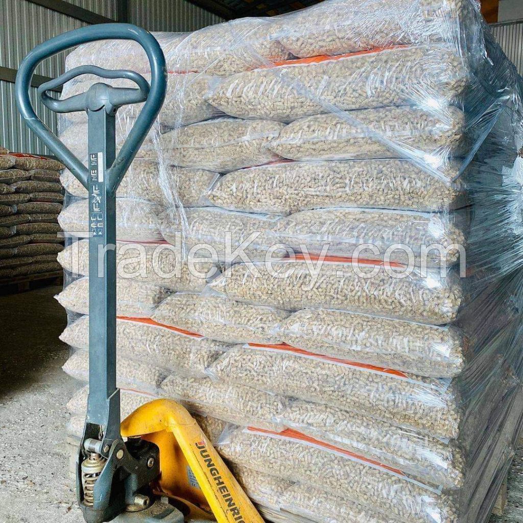 WOOD PELLETS FOR SALE 