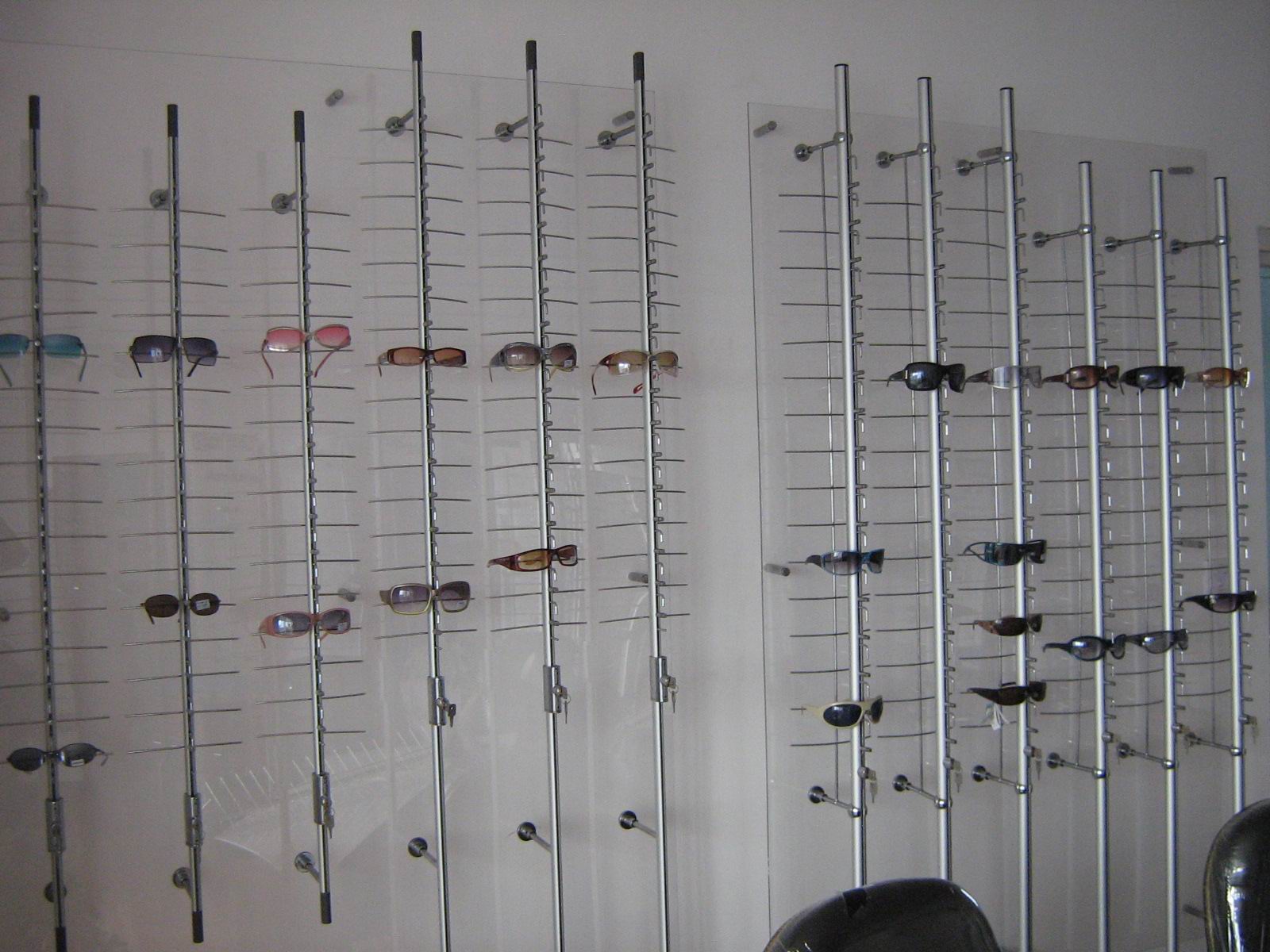 sun glasses display