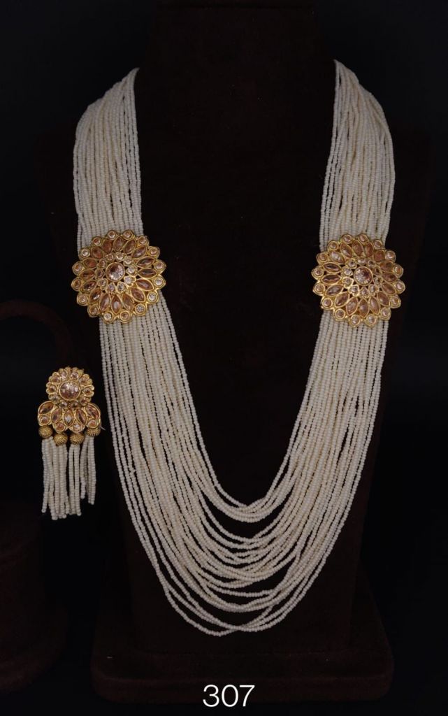 White layered necklace sets