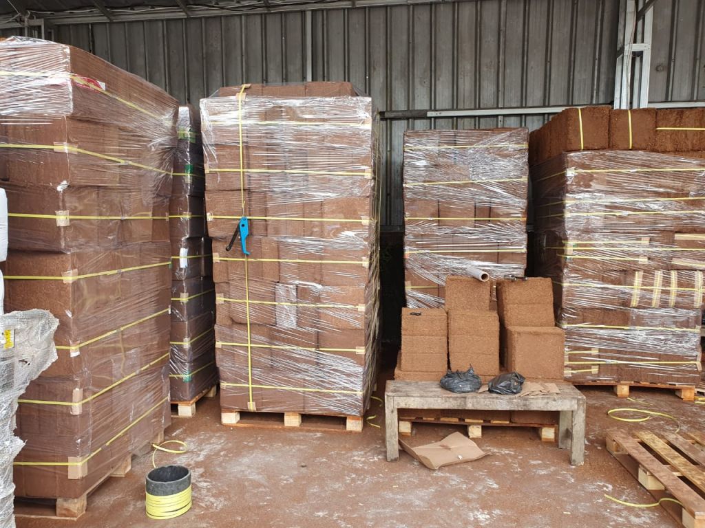 Cocopeat Block / Coir Pith Low EC (5 kg)