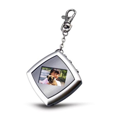 Digital photo frame--keychain