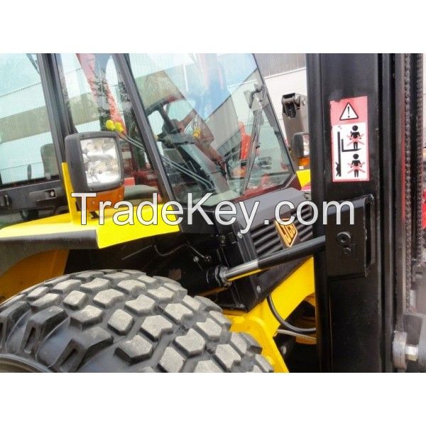 ROUGH TERRAIN FORKLIFT JCB 926-4 - 2008 - 2.785H