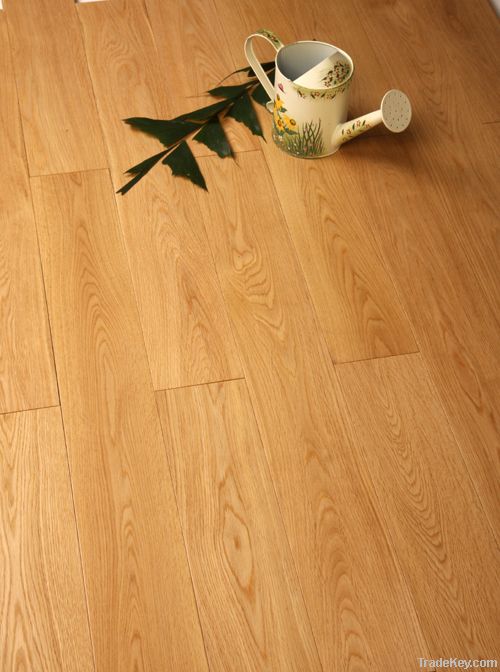 Oak solid wood flooring