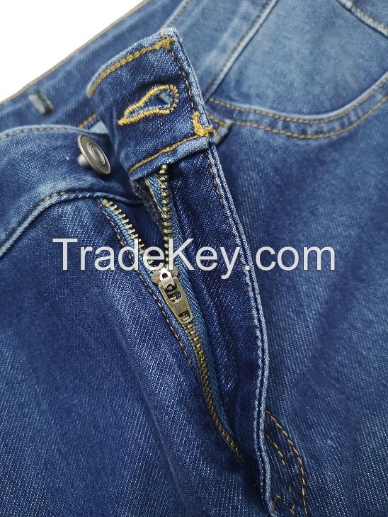 Custom Letter Graphic Straight Jeans Zipper Fly and Button Front Long Jeans High Quality Casual Denim Women