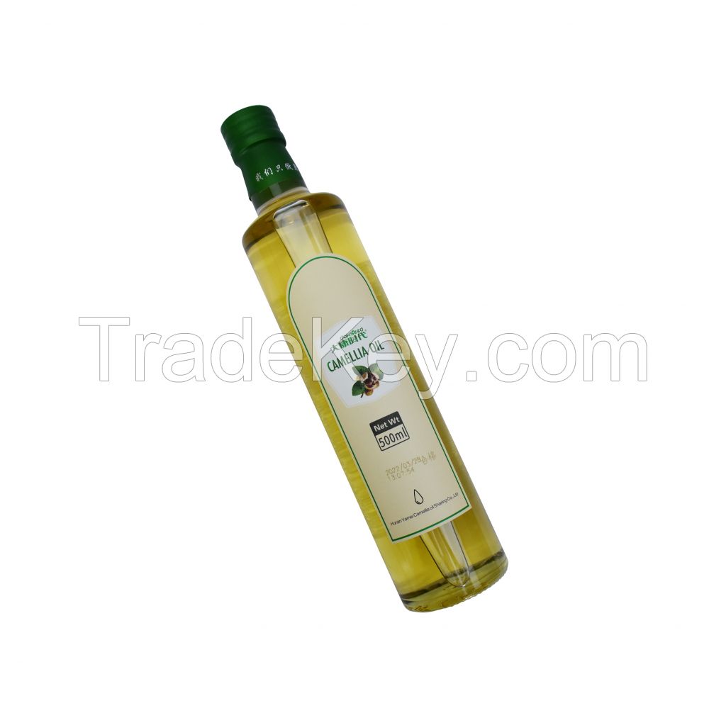 Organic cold-pressed camellia japonica seed extract oil for cosmetic skin hair care