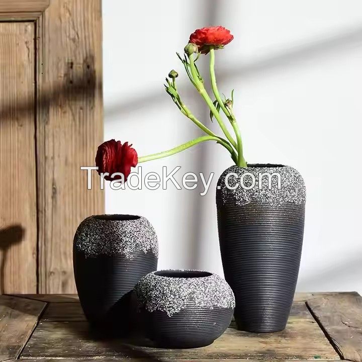 Custom logo Size Modern White Wholesale Small Ceramic Flower Vase for Luxury Home Decor with snow glaze