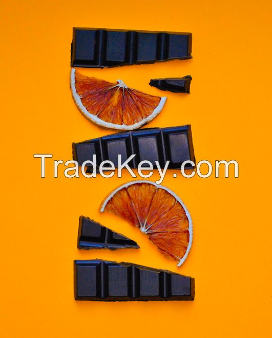 Honey sweetened dark chocolate with orange 65%