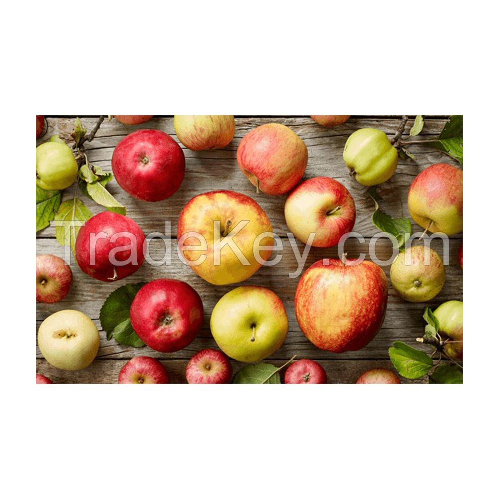 Fresh and juicy Red Apples available in bulk at low prices