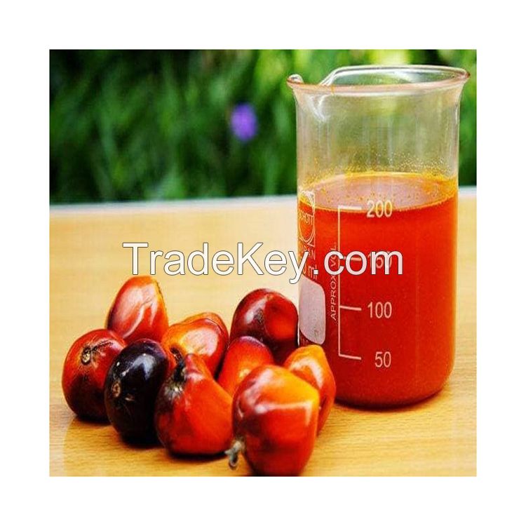 Fresh and natural palm oil for frying and baking